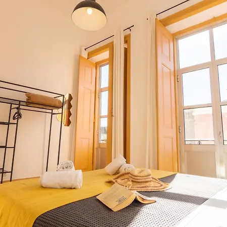 Growin Digital Nomads Albergue Faro